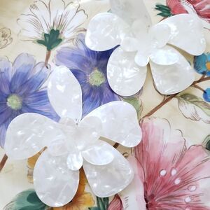 New! Zara Acetate Flower Earrings